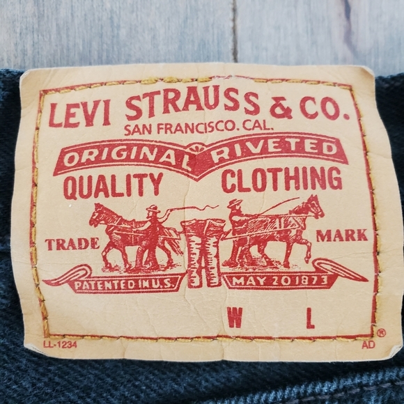 Black Levi's jeans -Relaxed fit 36/30 - Picture 5 of 9